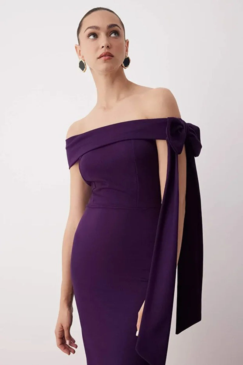 Elegant Fitted Knit Evening Dress with Shoulder Bow Detail