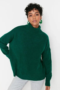 Relaxed Fit Soft-Texture Knit Sweater
