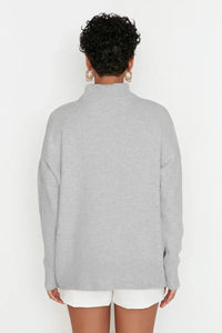 Relaxed Fit Soft-Texture Knit Sweater
