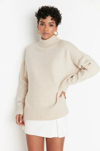 Relaxed Fit Soft-Texture Knit Sweater