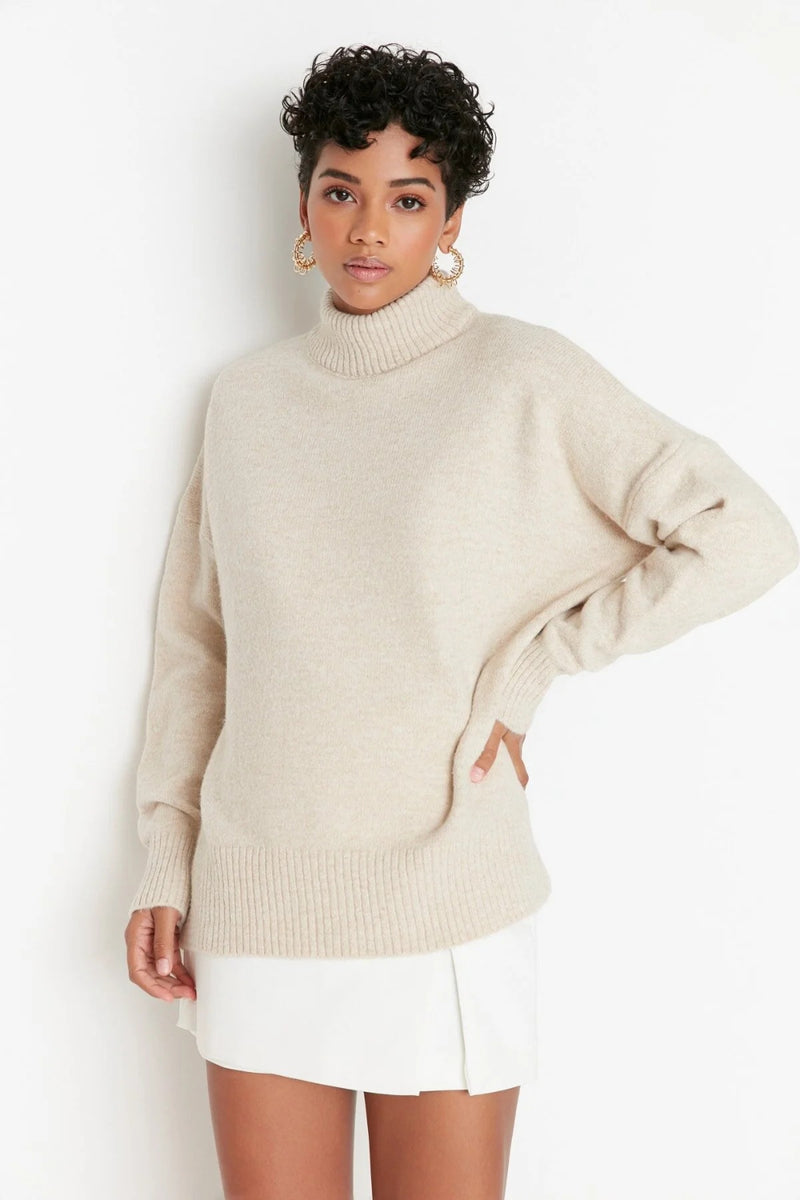 Relaxed Fit Soft-Texture Knit Sweater