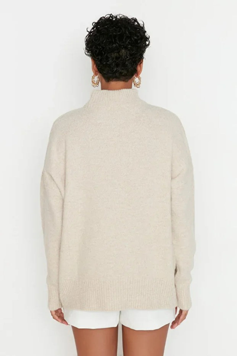 Relaxed Fit Soft-Texture Knit Sweater