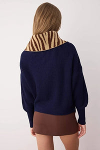 Oversized Draped Collar Zip-Up Knit Cardigan