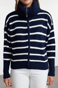 Oversized Draped Collar Zip-Up Knit Cardigan