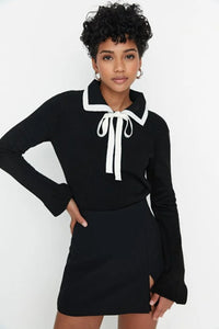Color-Block Knit Sweater with Ribbon/Bow Detail