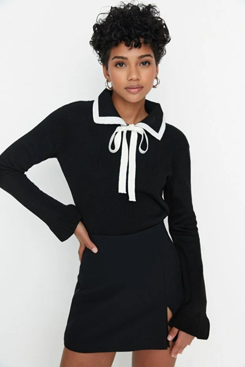 Color-Block Knit Sweater with Ribbon/Bow Detail