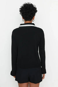 Color-Block Knit Sweater with Ribbon/Bow Detail
