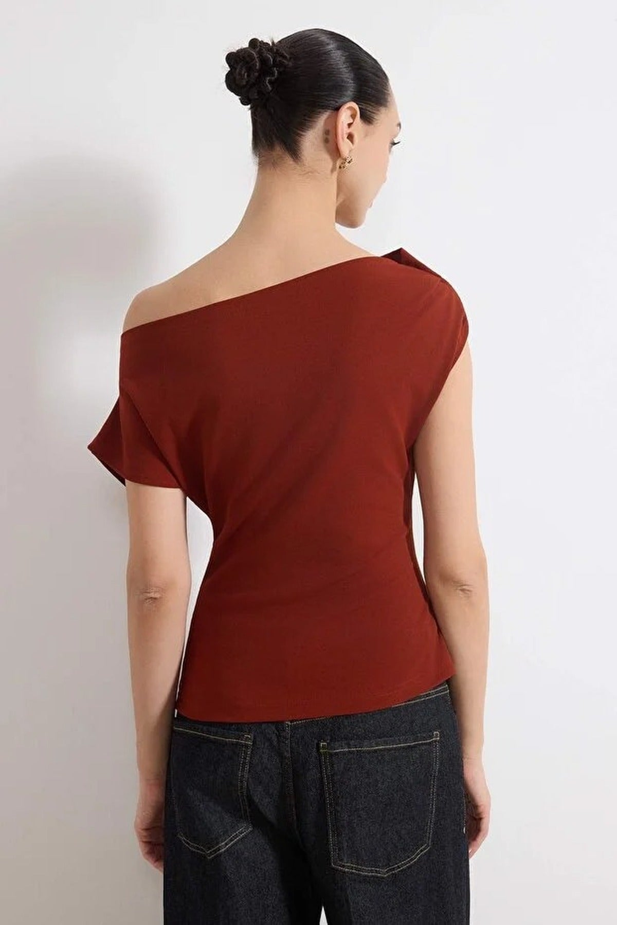 Draped Detail Flowing Asymmetric Neck Knit Blouse