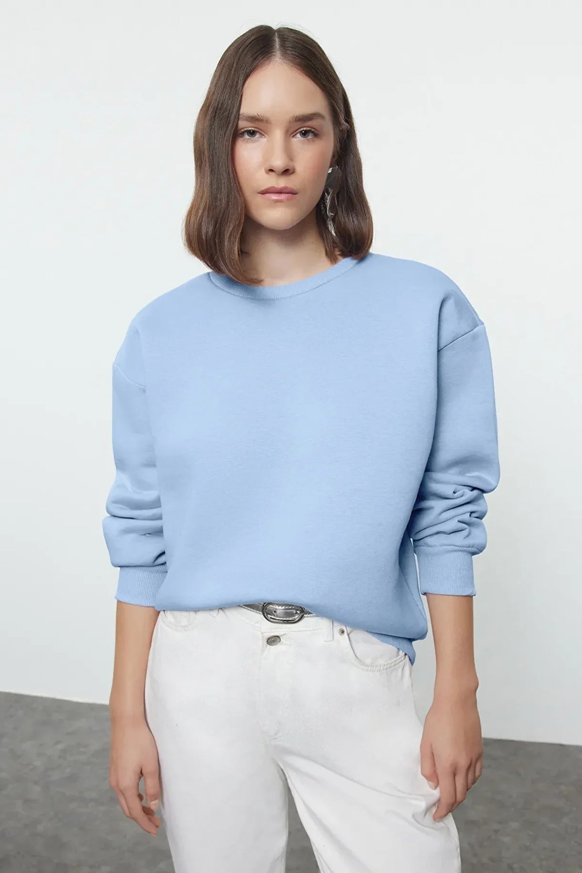 Thick Fleece-Lined Regular Fit Crew Neck Basic Knit Sweatshirt