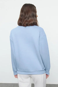 Thick Fleece-Lined Regular Fit Crew Neck Basic Knit Sweatshirt