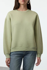 Thick Fleece-Lined Regular Fit Crew Neck Basic Knit Sweatshirt