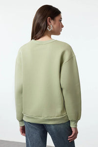 Thick Fleece-Lined Regular Fit Crew Neck Basic Knit Sweatshirt