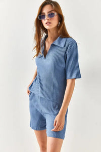 2-Piece Set Dusty Rose Polo Collar Top with Ribbed Pocket Shorts