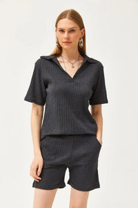 2-Piece Set Dusty Rose Polo Collar Top with Ribbed Pocket Shorts