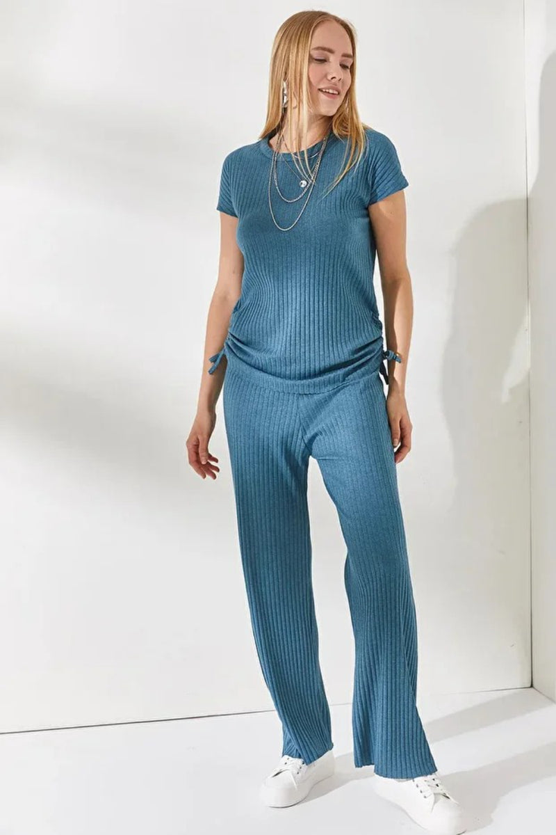 2-Piece Set – Side-Ruched Blouse and Palazzo Pants