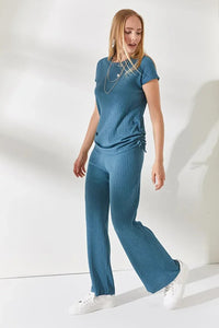 2-Piece Set – Side-Ruched Blouse and Palazzo Pants
