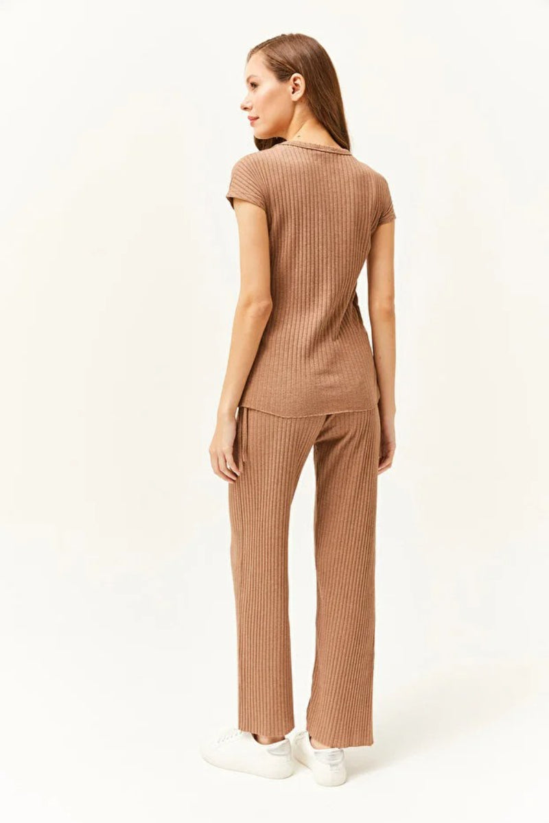 2-Piece Set – Side-Ruched Blouse and Palazzo Pants
