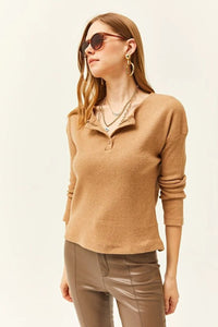 Buttoned Fleece-Lined Loose Sweater