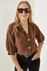 Linen Shirt with Wooden Buttons and Three-Quarter Sleeves