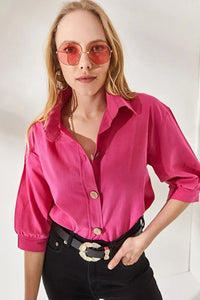 Linen Shirt with Wooden Buttons and Three-Quarter Sleeves