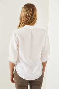 Linen Shirt with Wooden Buttons and Three-Quarter Sleeves