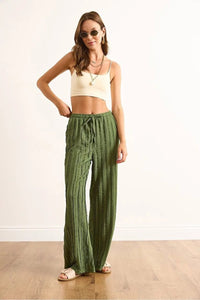 Textured Elastic Waist Pocketed Flowing Pants