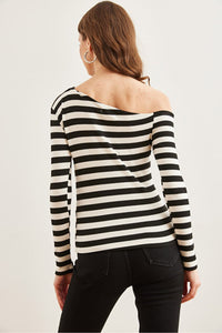 Premium Soft Touch Boat Neck Stretch Blouse