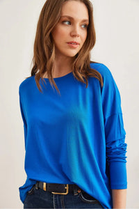 Crew Neck Draped Batwing Viscose Blouse