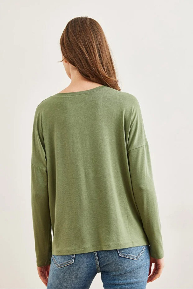 Crew Neck Draped Batwing Viscose Blouse