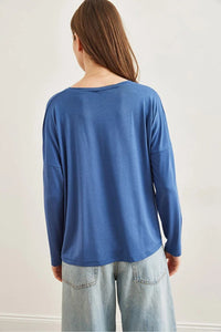 Crew Neck Draped Batwing Viscose Blouse