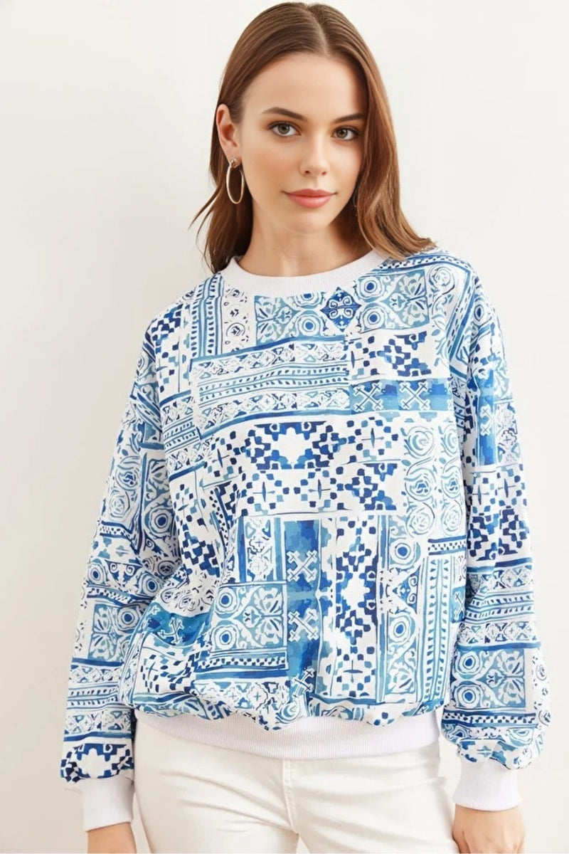 Basic Soft-Textured Oversized Sweatshirt