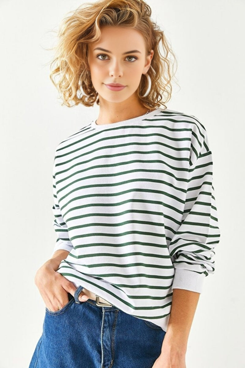 Basic Soft-Textured Oversized Sweatshirt