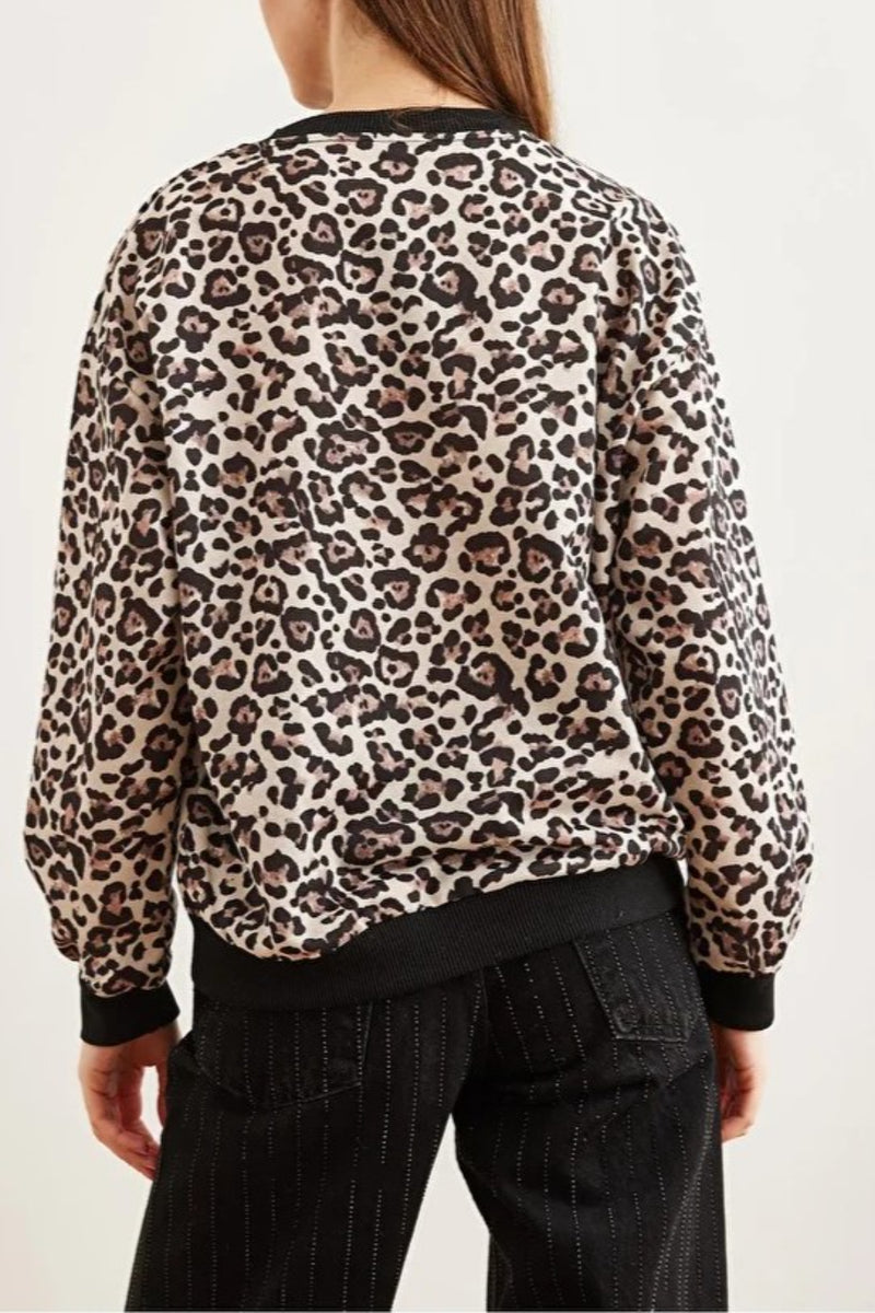 Basic Soft-Textured Oversized Sweatshirt