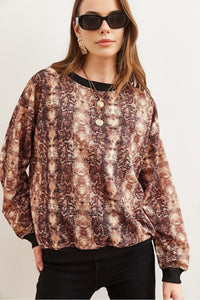 Basic Soft-Textured Oversized Sweatshirt