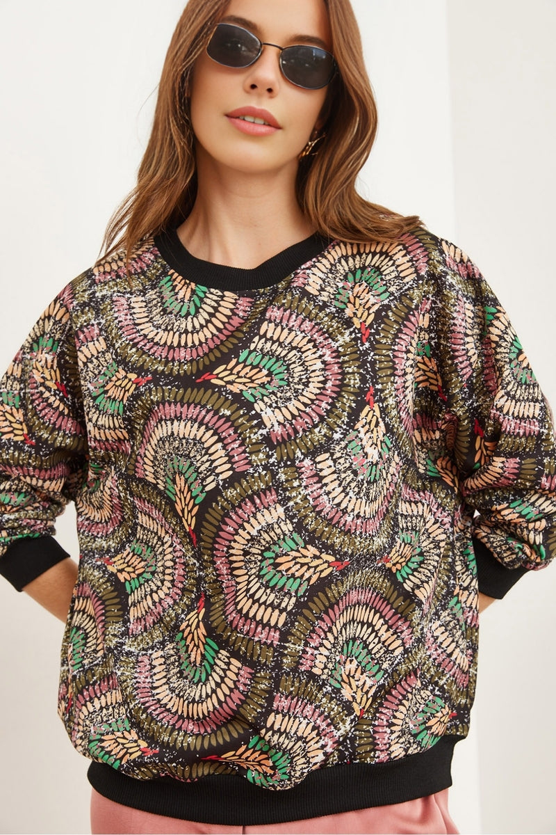 Basic Soft-Textured Oversized Sweatshirt