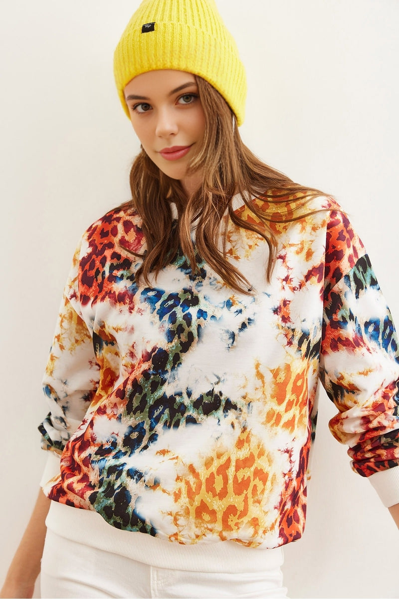Basic Soft-Textured Oversized Sweatshirt