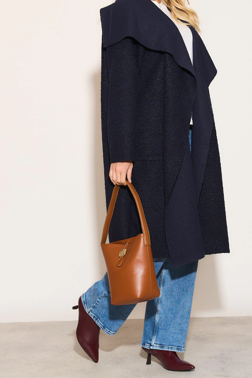 Oversized Coat with Long Sleeves in Navy
