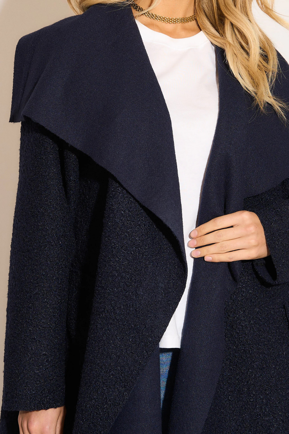 Oversized Coat with Long Sleeves in Navy