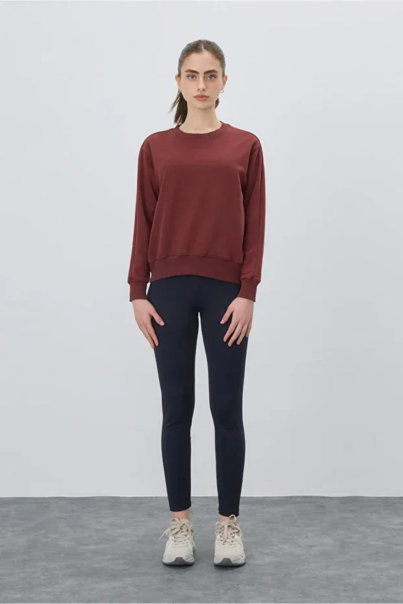 Crew Neck Basic Non-Brushed Sweatshirt