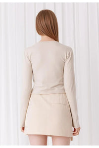 Buttoned Soft Crop Cardigan with Raw-Edge Hem