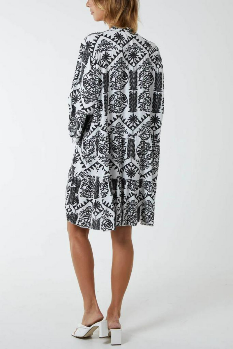 Oversized Long Sleeves Printed Smock Dress in Black