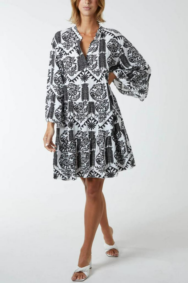 Oversized Long Sleeves Printed Smock Dress in Black