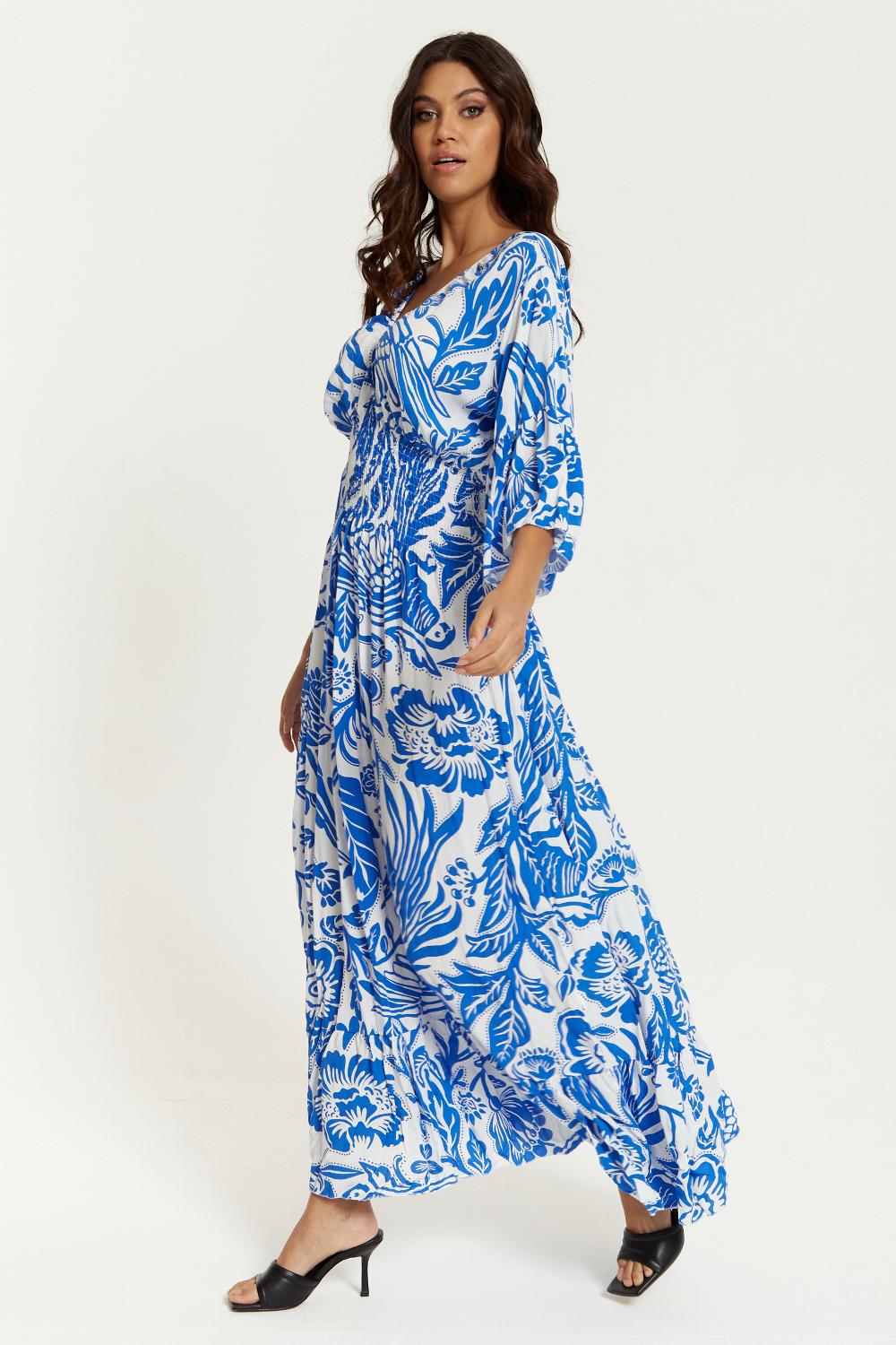 Oversized V Neck Detailed Floral Print Maxi Dress in Blue and White