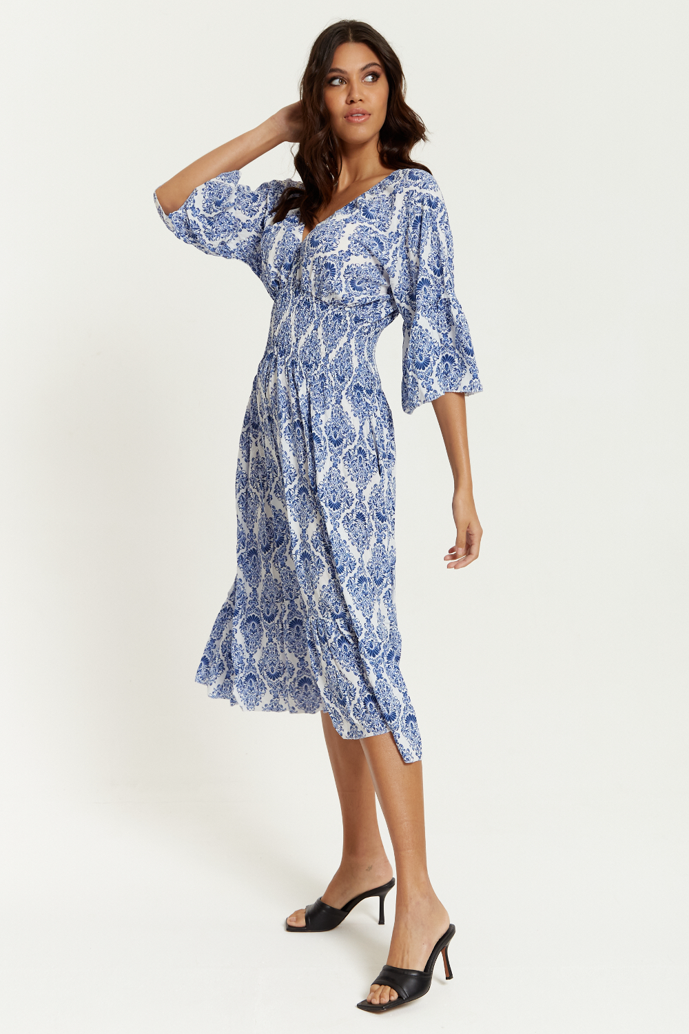 Oversized V Neck Detailed Printed Midi Dress in Blue and White