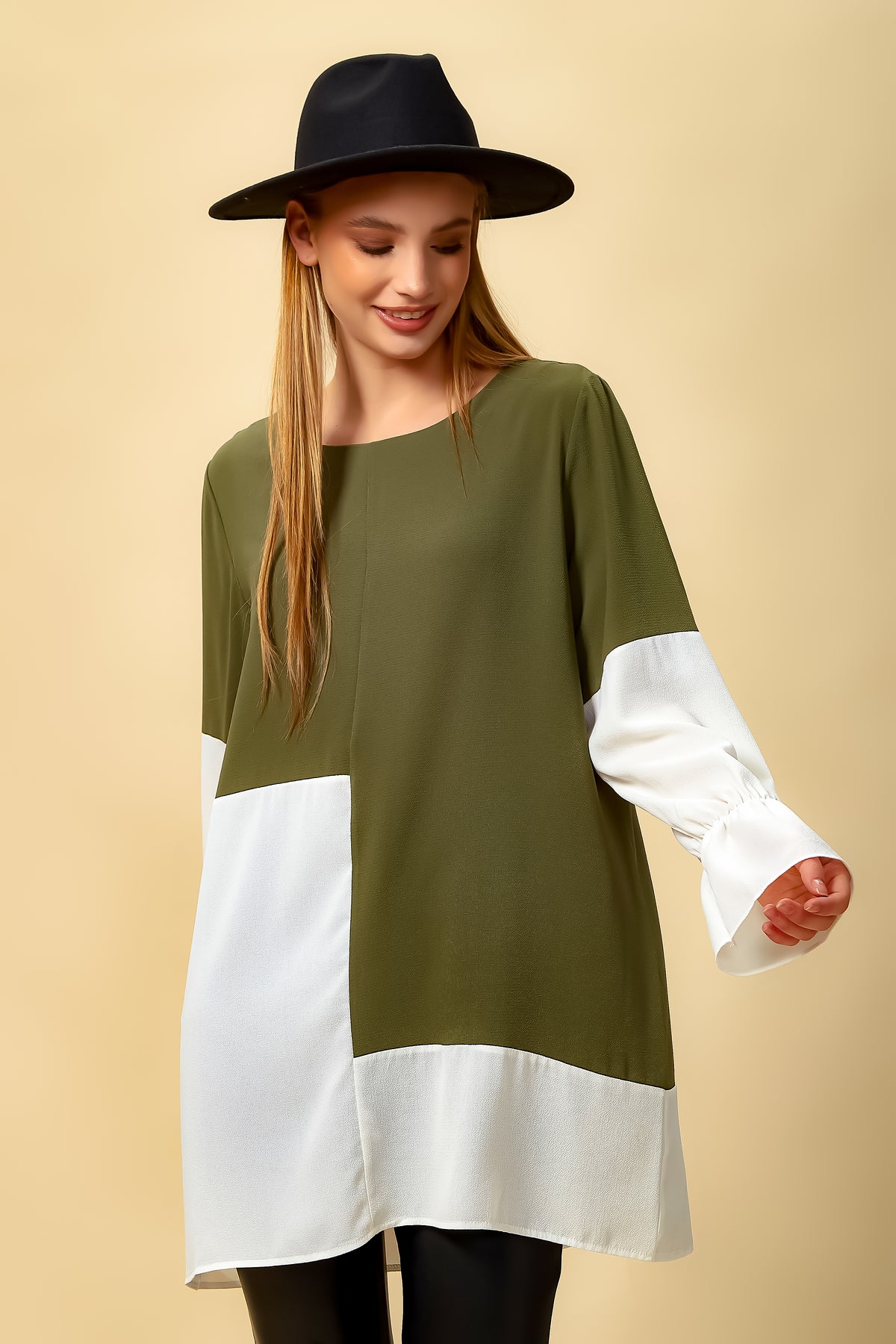 Oversized Colour Block Top in Green and White