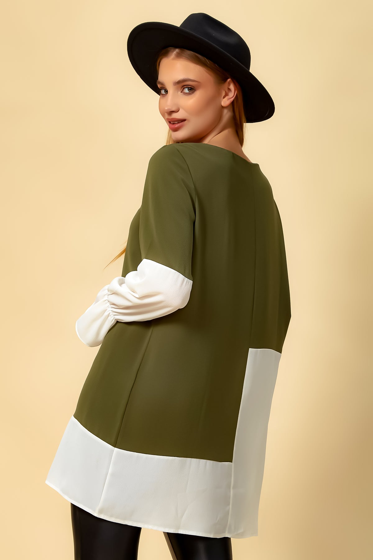 Oversized Colour Block Top in Green and White