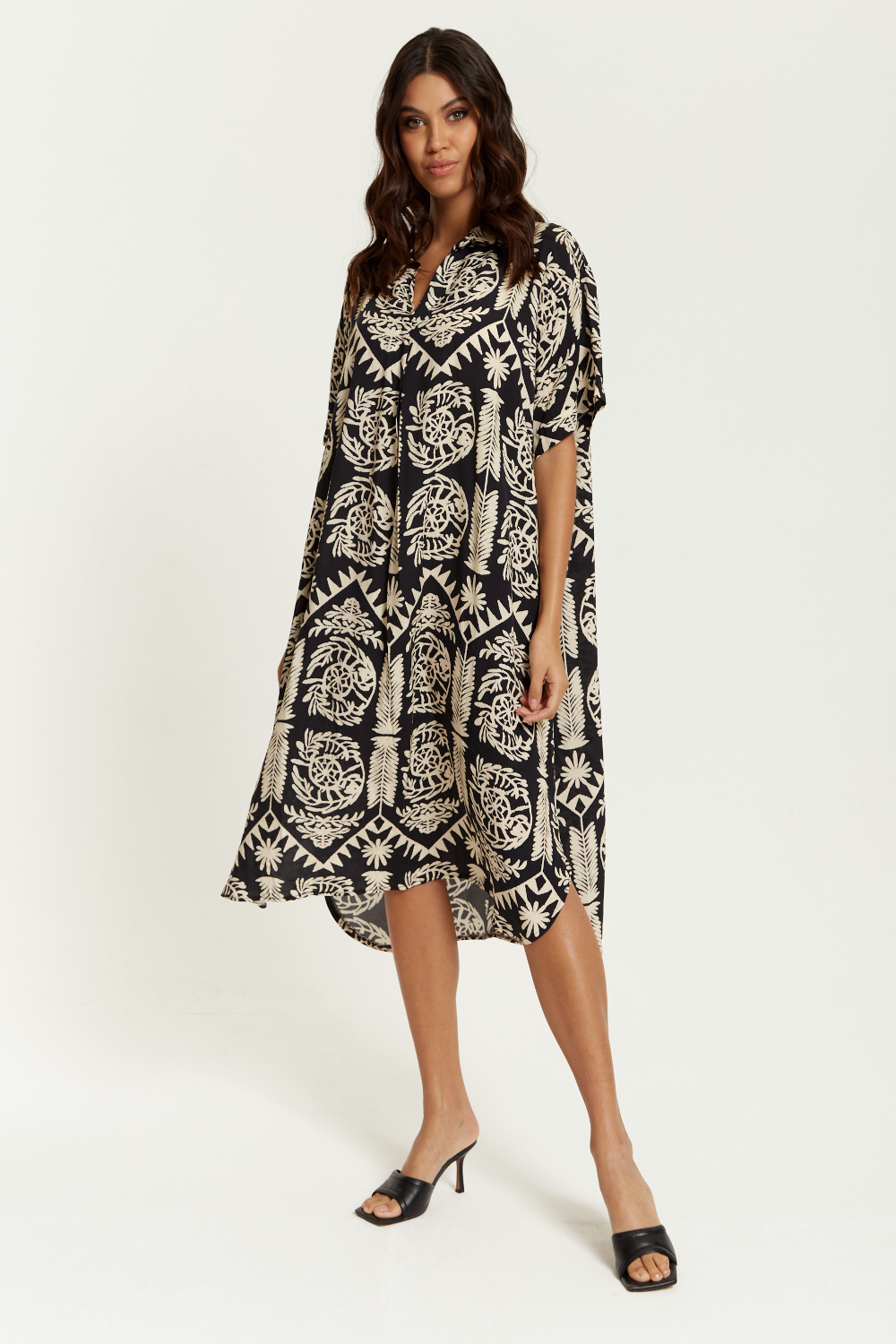Oversized Printed Shirt Midi Dress with Short Sleeves in Black
