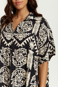 Oversized Printed Shirt Midi Dress with Short Sleeves in Black