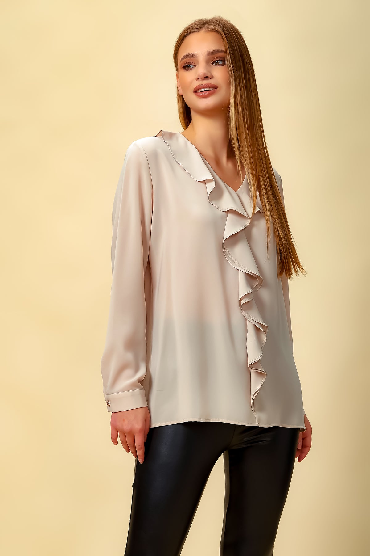 Oversized Top with Frilled Front in Light Pink