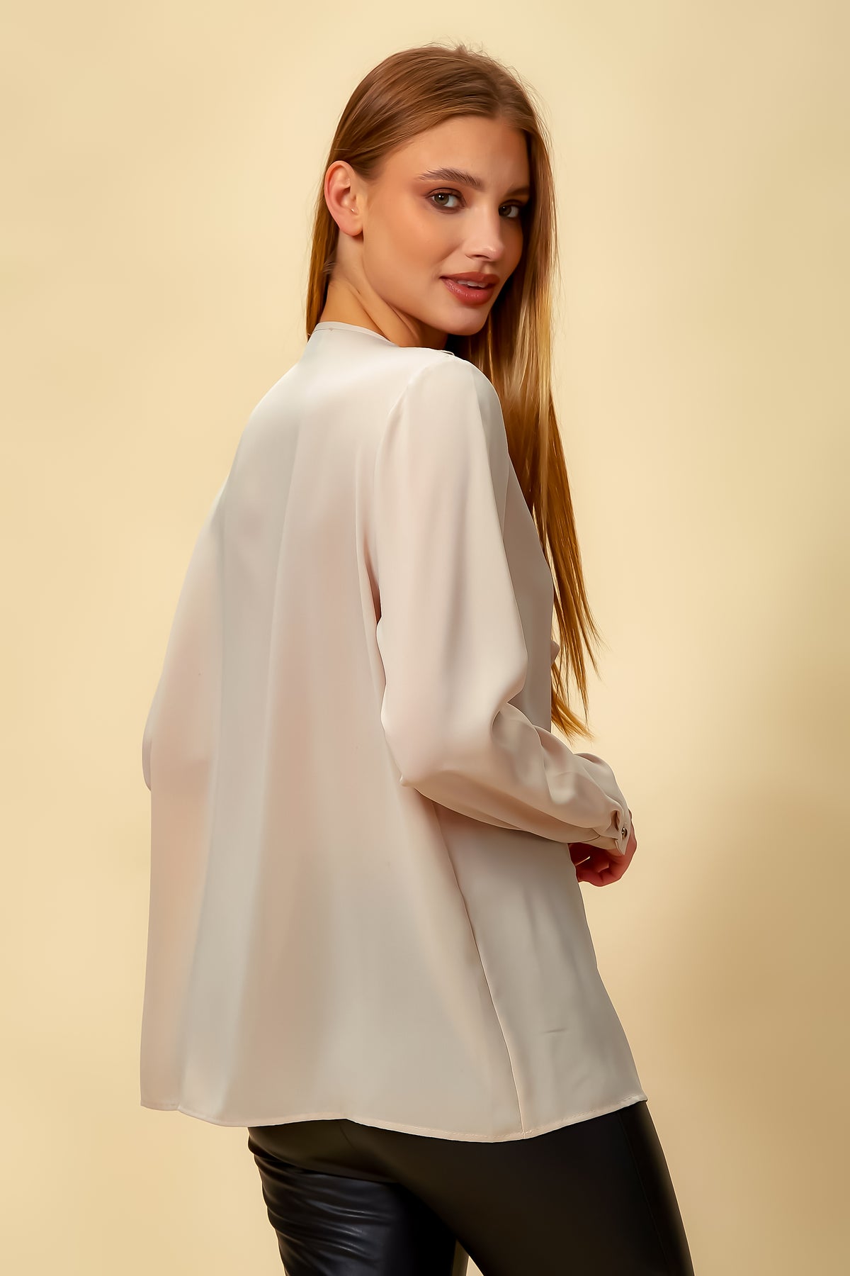 Oversized Top with Frilled Front in Light Pink